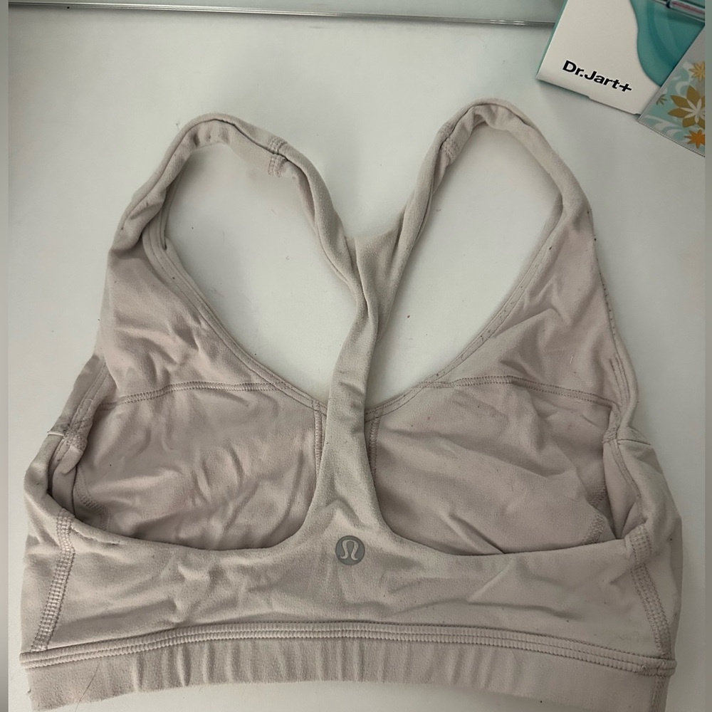 Light pink Lulu bra size 4! Love this bra just doesn’t fit anymore